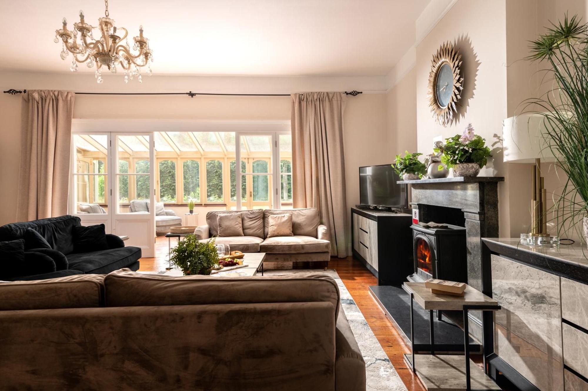 ブランドフォード・フォーラム Downwood Vineyard Manor In Idyllic Countrysideヴィラ エクステリア 写真